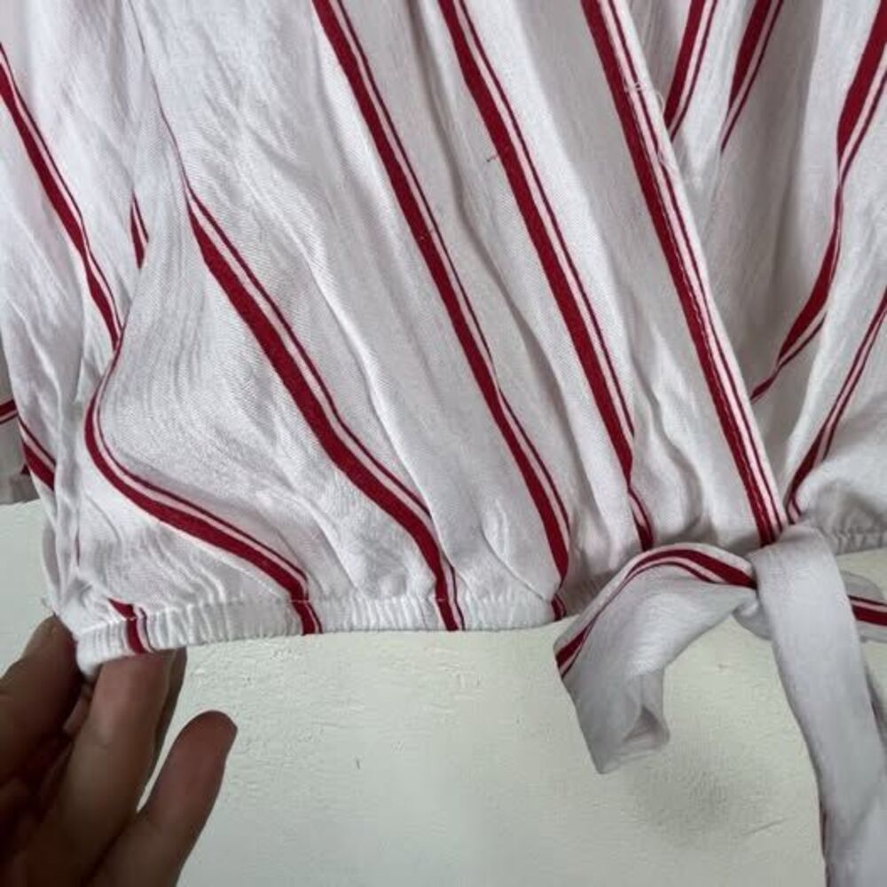 Women’s Off Shoulder Tie Front Smocked Waist Peasant Blouse Red Stripe M - Picture 10 of 10